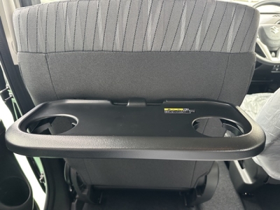 新型ソリオ(スズキ)新車見本展示無 内外装写真他１