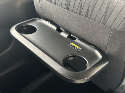 新型ソリオ(スズキ)新車見本展示無 内外装写真他１