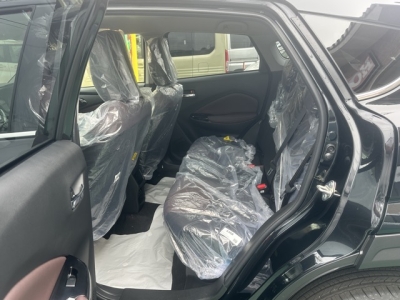 フロンクス(スズキ)新車見本展示無 後席内装