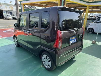 タント(ダイハツ)新車見本展示無 後方