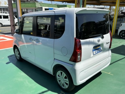 タント(ダイハツ)新車見本展示無 後方