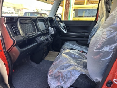 ハスラー(スズキ)届出済未使用車 前席内装