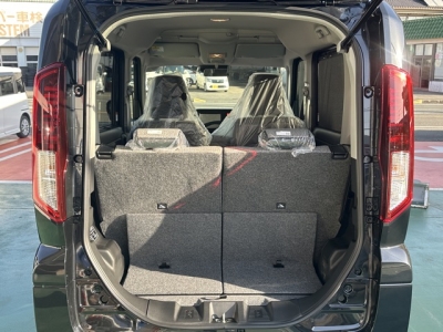 新型スペーシア(スズキ)届出済未使用車 内外装写真他２