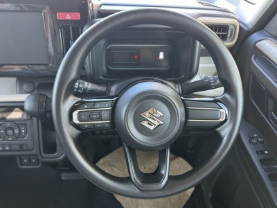 新型スペーシア(スズキ)届出済未使用車 内外装写真他２