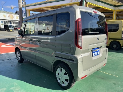新型スペーシア(スズキ)届出済未使用車 後方
