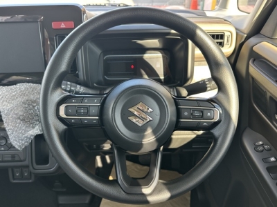 新型スペーシア(スズキ)届出済未使用車 内外装写真