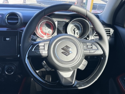 スイフトスポーツ(スズキ)登録済未使用車 内外装写真