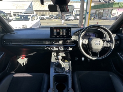 シビック(ホンダ)中古車 後席から見た前席