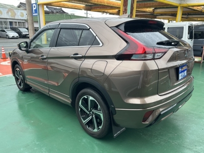エクリプスクロスPHEV(三菱)中古車 後方