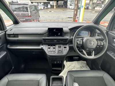 ステップワゴン(ホンダ)登録済未使用車 内外装写真他２