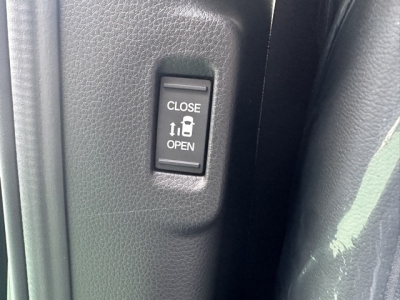 ステップワゴン(ホンダ)登録済未使用車 内外装写真他１