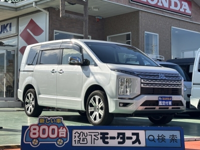 デリカD:5 4WD(三菱)中古車 全体