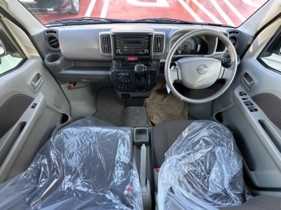 NV１００クリッパー(ニッサン)中古車 後席内装