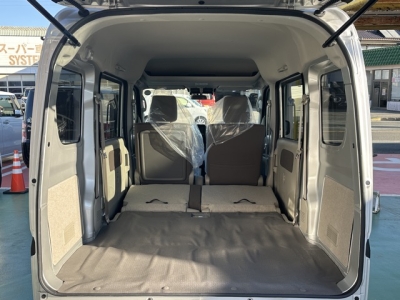 NV１００クリッパー(ニッサン)中古車 内外装写真他１