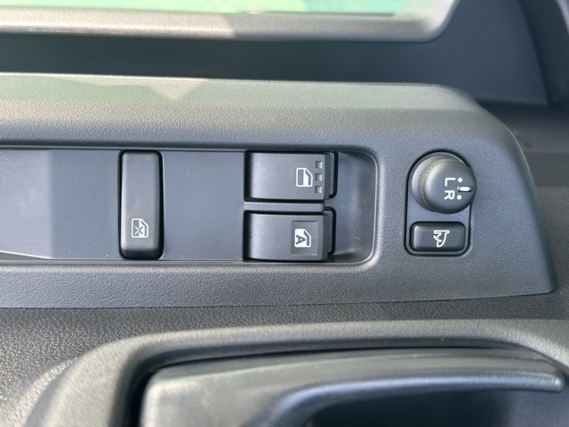 ハイゼット(ダムド)届出済未使用車 11