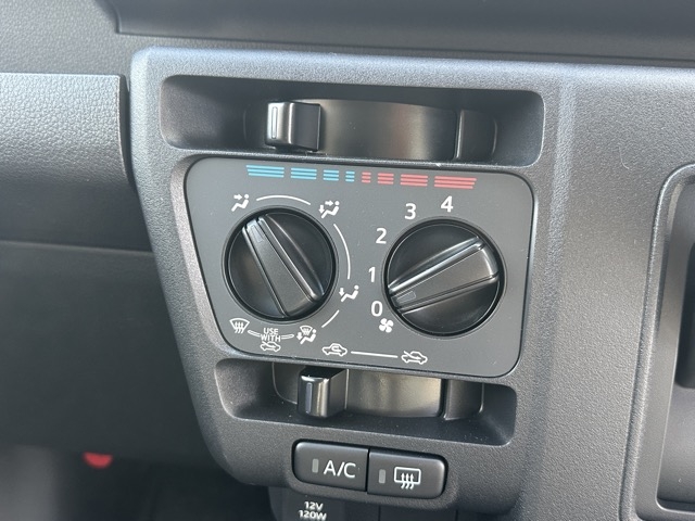 ハイゼット(ダムド)届出済未使用車 13