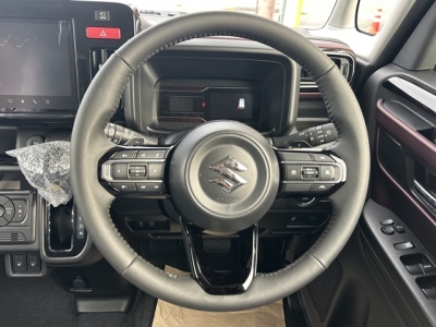 新型スペーシアカスタム(スズキ)届出済未使用車 内外装写真他２