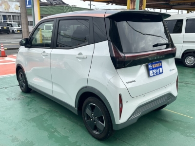 サクラ(ニッサン)中古車 後方