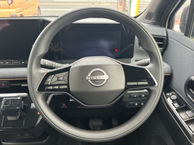 サクラ(ニッサン)中古車 内外装写真