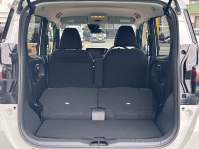 サクラ(ニッサン)中古車 内外装写真他１