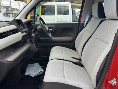 N-WGN(ホンダ)届出済未使用車 前席内装