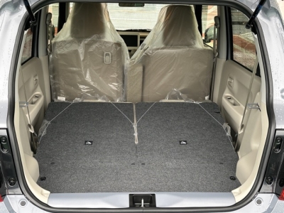 ラパン(スズキ)届出済未使用車 内外装写真他２