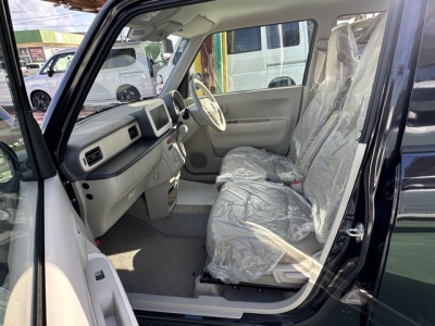 ラパン(スズキ)届出済未使用車 前席内装