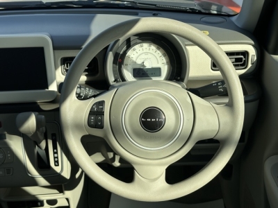 ラパン(スズキ)届出済未使用車 内外装写真