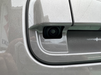 ワゴンＲスマイル(スズキ)新車見本展示無 内外装写真他