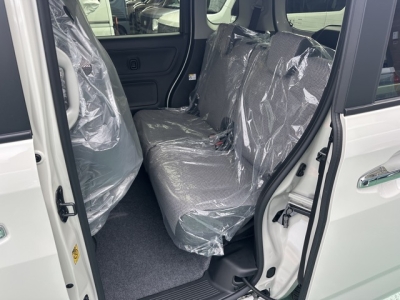 ワゴンＲスマイル(スズキ)新車見本展示無 後席内装