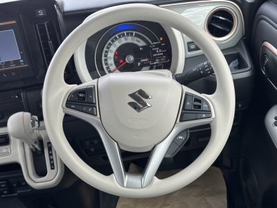 ワゴンＲスマイル(スズキ)新車見本展示無 内外装写真