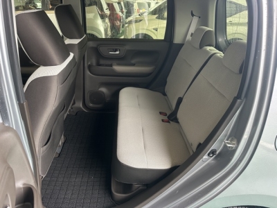 N-WGN(ホンダ)中古車 後席内装