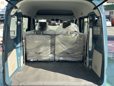 エブリイバン(スズキ)届出済未使用車 内外装写真他２