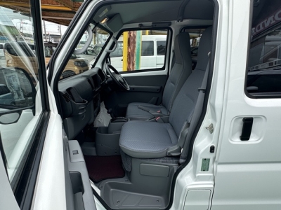 ミニキャブミーブ(三菱)中古車 前席内装