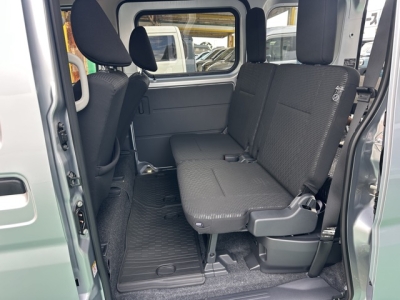 ハイゼットカーゴ(ダイハツ)中古車 後席内装