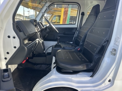 キャリートラック(スズキ)中古車 前席内装