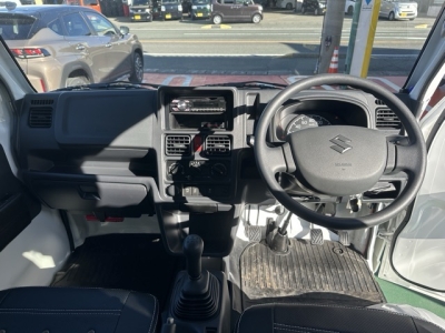 キャリートラック(スズキ)中古車 後席内装