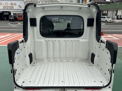 ハイゼットカーゴ(ダイハツ)届出済未使用車 内外装写真他２