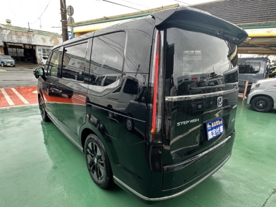 ステップワゴン(ホンダ)登録済未使用車 後方