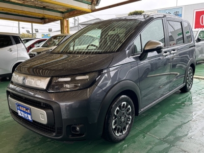 新型フリード(ホンダ)登録済未使用車 前方