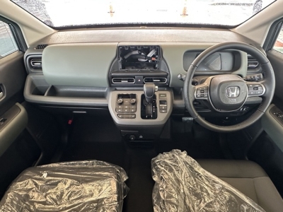 新型フリード(ホンダ)登録済未使用車 内外装写真