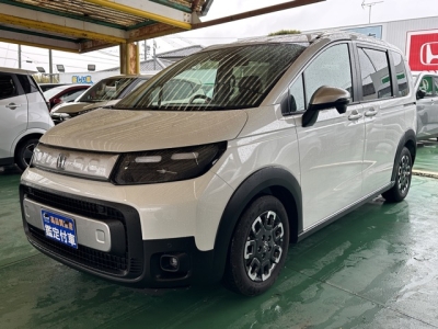 新型フリード(ホンダ)中古車 前方