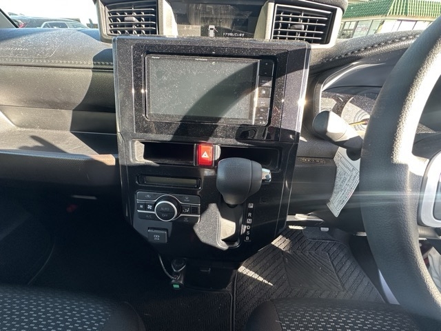 ルーミー(トヨタ)中古車 15