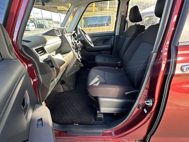 ルーミー(トヨタ)中古車 3