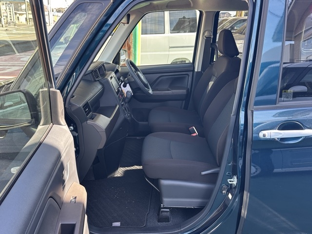 ルーミー(トヨタ)中古車 3