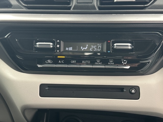 スイフト(スズキ)中古車 16