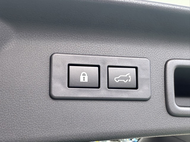 フォレスター(スバル)新車見本展示無 13