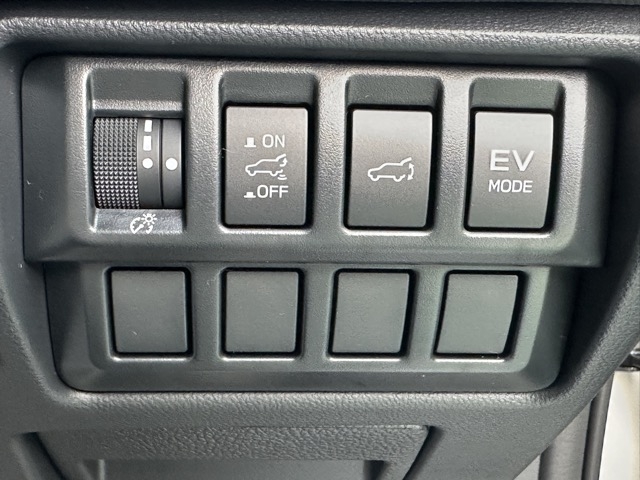 フォレスター(スバル)新車見本展示無 18