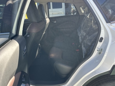 フロンクス(スズキ)新車見本展示無 後席内装