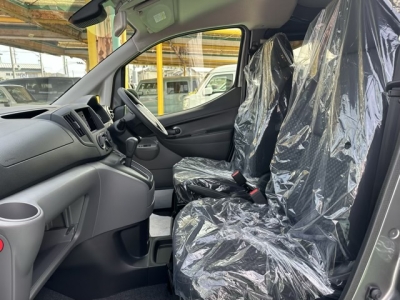 NV200バネットバン(ニッサン)登録済未使用車 前席内装